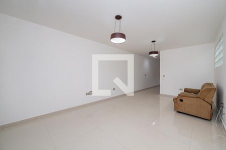 Sala de casa para alugar com 5 quartos, 230m² em Vila Guarani (zona Sul), São Paulo