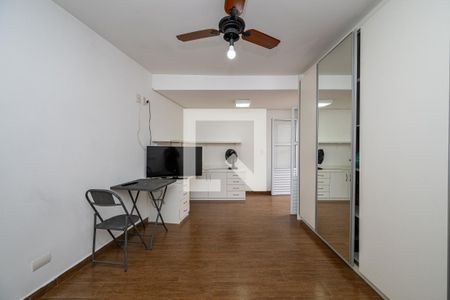 Suíte de casa para alugar com 5 quartos, 230m² em Vila Guarani (zona Sul), São Paulo