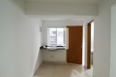 Sala/Cozinha de apartamento para alugar com 1 quarto, 18m² em Água Fria, São Paulo