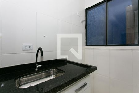 Cozinha de apartamento para alugar com 2 quartos, 35m² em Vila Ré, São Paulo