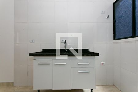 Cozinha de apartamento para alugar com 2 quartos, 35m² em Vila Ré, São Paulo