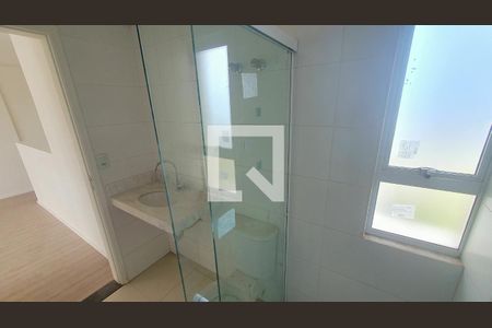 Banheiro de apartamento para alugar com 1 quarto, 49m² em Santa Cecília, Paulínia