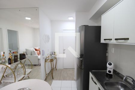 Sala / Cozinha de apartamento à venda com 2 quartos, 41m² em Vila Guaca, São Paulo