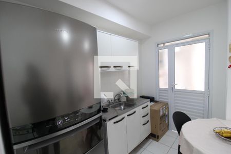 Sala / Cozinha de apartamento à venda com 2 quartos, 41m² em Vila Guaca, São Paulo