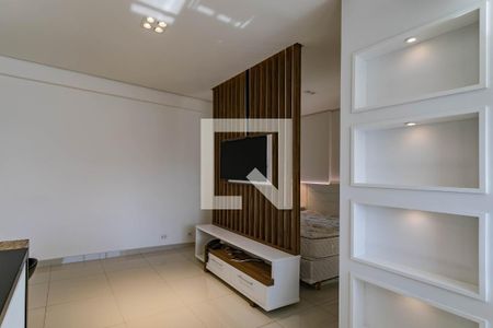 Sala  de kitnet/studio para alugar com 1 quarto, 42m² em Vila Oliveira, Mogi das Cruzes