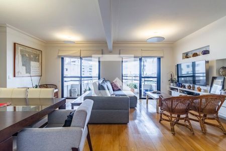 Sala de apartamento à venda com 4 quartos, 166m² em Vila Madalena, São Paulo