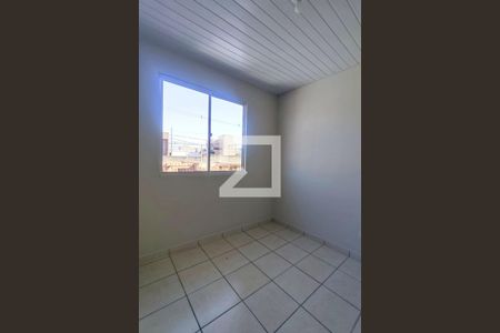 Quarto 1 de casa para alugar com 2 quartos, 85m² em Campo de Santana, Curitiba