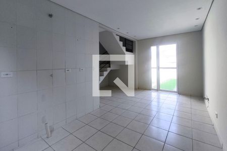 Sala/Cozinha de casa para alugar com 2 quartos, 85m² em Campo de Santana, Curitiba