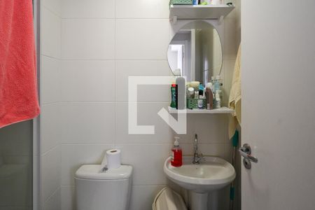 Banheiro de apartamento à venda com 2 quartos, 32m² em Parque Fongaro, São Paulo