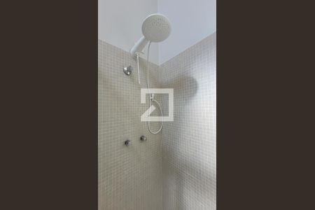 Casa de condomínio à venda com 600m², 7 quartos e 8 vagas Casa de condomínio à venda com 600m², 7 quartos e 8 vagasBanheiro social