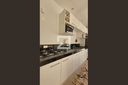 Casa de condomínio à venda com 600m², 7 quartos e 8 vagas Casa de condomínio à venda com 600m², 7 quartos e 8 vagasCasa de Hospede - Cozinha