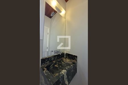 Casa de condomínio à venda com 600m², 7 quartos e 8 vagas Casa de condomínio à venda com 600m², 7 quartos e 8 vagasLavabo