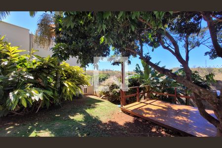 Casa de condomínio à venda com 600m², 7 quartos e 8 vagas Casa de condomínio à venda com 600m², 7 quartos e 8 vagasÁrea externa