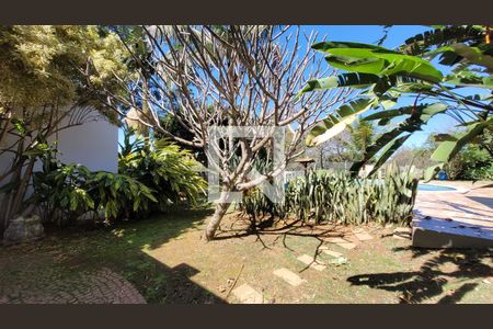 Casa de condomínio à venda com 600m², 7 quartos e 8 vagas Casa de condomínio à venda com 600m², 7 quartos e 8 vagasÁrea externa