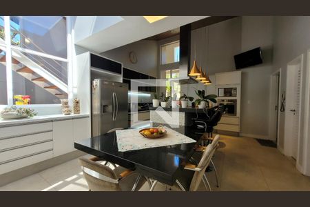 Casa de condomínio à venda com 600m², 7 quartos e 8 vagas Casa de condomínio à venda com 600m², 7 quartos e 8 vagasCozinha