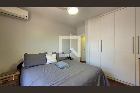 Casa de condomínio à venda com 600m², 7 quartos e 8 vagas Casa de condomínio à venda com 600m², 7 quartos e 8 vagasSuíte 1