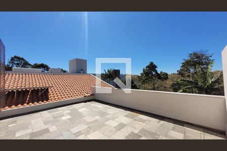 Casa de condomínio à venda com 600m², 7 quartos e 8 vagas Casa de condomínio à venda com 600m², 7 quartos e 8 vagasCobertura