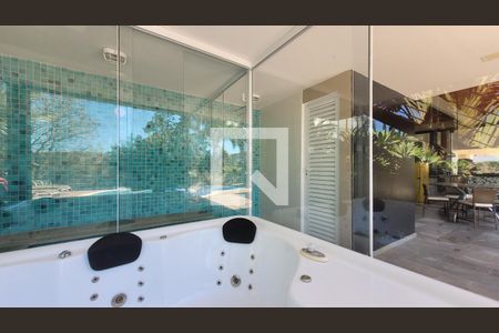 Casa de condomínio à venda com 600m², 7 quartos e 8 vagas Casa de condomínio à venda com 600m², 7 quartos e 8 vagasSauna/Hidro