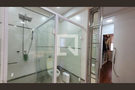 Casa de condomínio à venda com 600m², 7 quartos e 8 vagas Casa de condomínio à venda com 600m², 7 quartos e 8 vagasBanheiro da Suíte 2 master