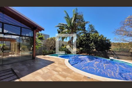 Casa de condomínio à venda com 600m², 7 quartos e 8 vagas Casa de condomínio à venda com 600m², 7 quartos e 8 vagasPiscina