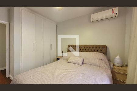 Casa de condomínio à venda com 600m², 7 quartos e 8 vagas Casa de condomínio à venda com 600m², 7 quartos e 8 vagasQuarto 1