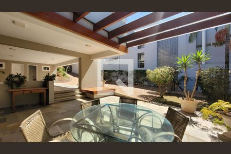 Casa de condomínio à venda com 600m², 7 quartos e 8 vagas Casa de condomínio à venda com 600m², 7 quartos e 8 vagasÁrea externa