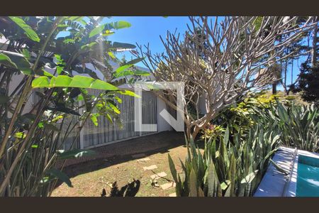 Casa de condomínio à venda com 600m², 7 quartos e 8 vagas Casa de condomínio à venda com 600m², 7 quartos e 8 vagasÁrea externa