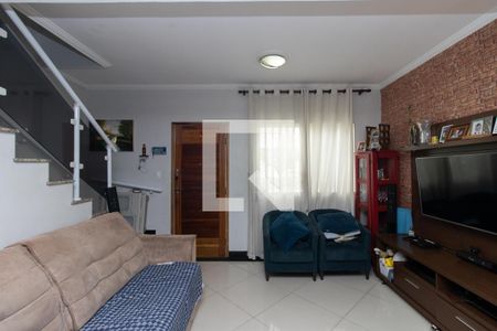 Sala de casa de condomínio à venda com 2 quartos, 66m² em Vila Nelson, São Paulo