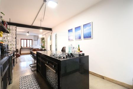 Cozinha de casa para alugar com 2 quartos, 124m² em Alto de Pinheiros, São Paulo