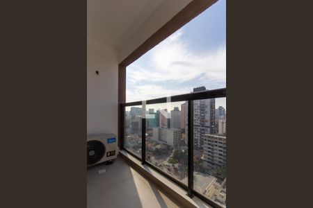 Varanda de apartamento à venda com 1 quarto, 30m² em Vila Pompéia, São Paulo