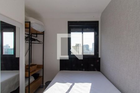 Quarto de apartamento à venda com 1 quarto, 30m² em Vila Pompéia, São Paulo