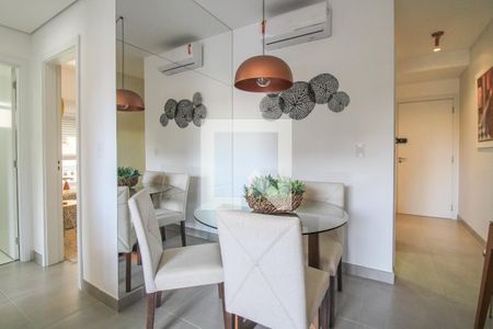 Sala de apartamento para alugar com 2 quartos, 58m² em Vila Itapura, Campinas