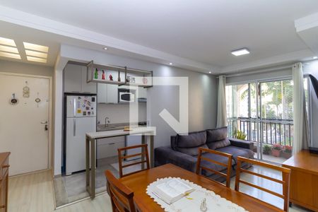 Sala de apartamento à venda com 3 quartos, 70m² em Sítio da Figueira, São Paulo