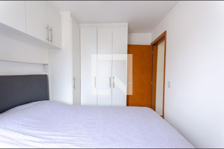 Quarto 1 de apartamento para alugar com 2 quartos, 44m² em Jardim Íris, São Paulo