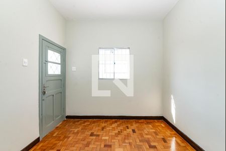 Sala de casa para alugar com 2 quartos, 265m² em João Pinheiro, Belo Horizonte