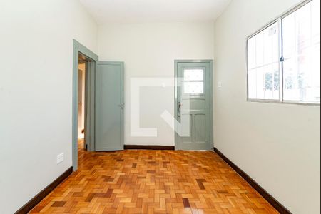 Sala de casa para alugar com 2 quartos, 265m² em João Pinheiro, Belo Horizonte