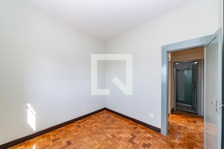 Sala de casa para alugar com 2 quartos, 265m² em João Pinheiro, Belo Horizonte