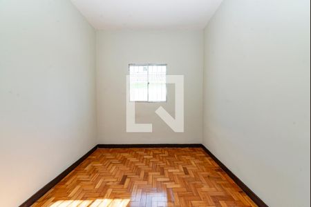 Quarto 1 de casa para alugar com 2 quartos, 265m² em João Pinheiro, Belo Horizonte