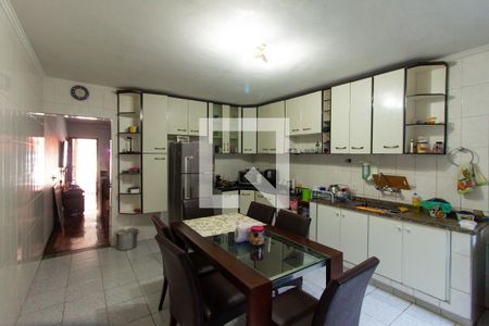 Casa à venda com 92m², 2 quartos e 2 vagas Casa à venda com 92m², 2 quartos e 2 vagasCozinha