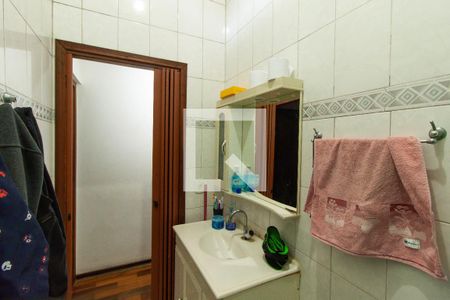 Casa à venda com 92m², 2 quartos e 2 vagas Casa à venda com 92m², 2 quartos e 2 vagasBanheiro