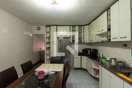 Casa à venda com 92m², 2 quartos e 2 vagas Casa à venda com 92m², 2 quartos e 2 vagasCozinha