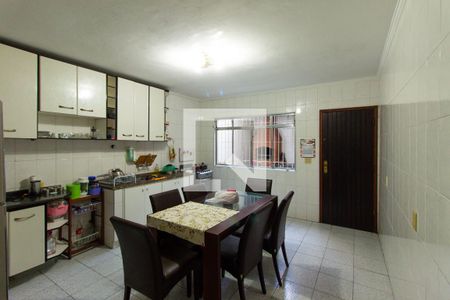 Casa à venda com 92m², 2 quartos e 2 vagas Casa à venda com 92m², 2 quartos e 2 vagasCozinha