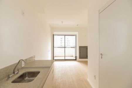 Cozinha de kitnet/studio à venda com 1 quarto, 28m² em Chácara Seis de Outubro, São Paulo