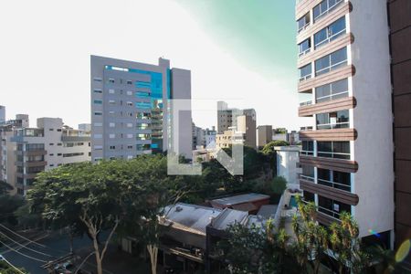 Vista da Sala de apartamento à venda com 3 quartos, 140m² em Carmo/sion, Belo Horizonte