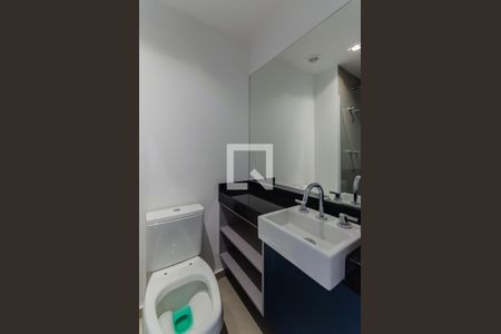 Banheiro de kitnet/studio para alugar com 1 quarto, 20m² em Vila Clementino, São Paulo