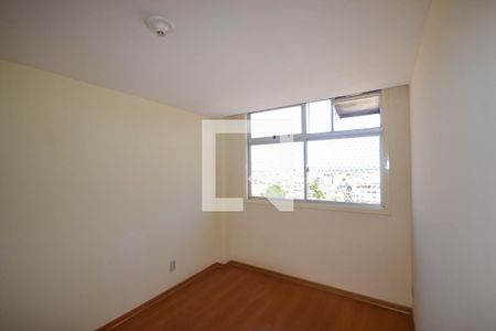 Quarto 1 de apartamento para alugar com 2 quartos, 54m² em Centro, Nilópolis