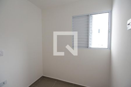 Quarto 1 de apartamento para alugar com 2 quartos, 40m² em Chácara Califórnia, São Paulo