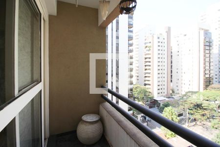 Varanda de apartamento para alugar com 2 quartos, 60m² em Moema, São Paulo