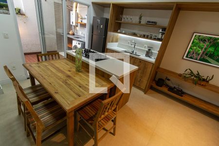 Sala e cozinha de casa para alugar com 2 quartos, 103m² em Cambuci, São Paulo