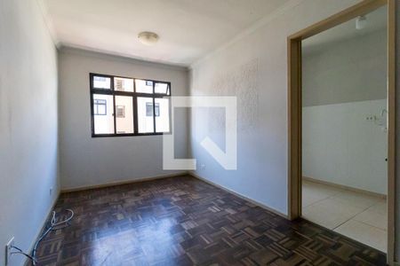 Sala de apartamento para alugar com 3 quartos, 58m² em Boa Vista, Curitiba